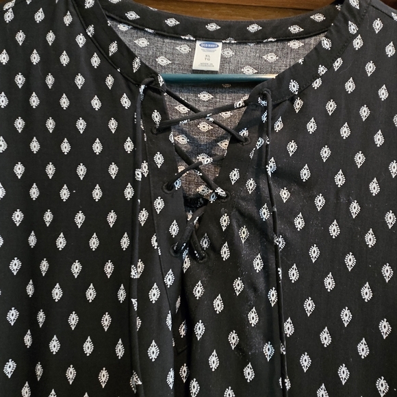 Old Navy Women's size XL Dress, Lightweight, Perfect Shape, Never Worn, Rayon - Picture 4 of 7